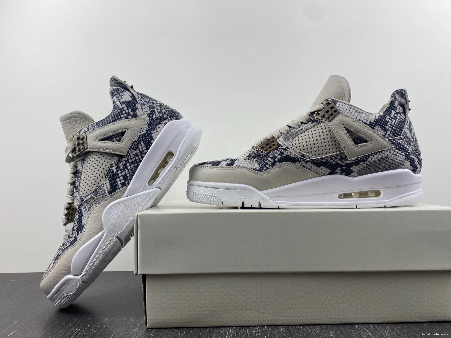 Retro - Jordan 4 Snakeskin 819139-030 0405